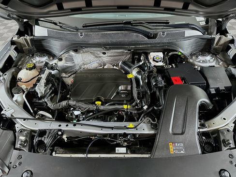 Used 2025 Chevrolet Trax LS image 31