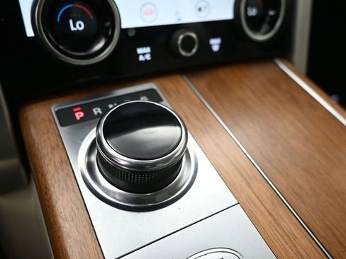 Used 2020 Land Rover Range Rover Autobiography image 15