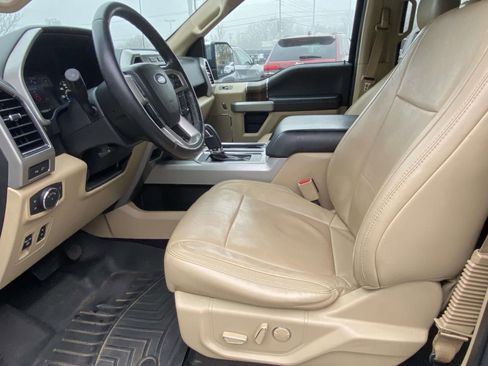 Used 2017 Ford F150 Lariat image 14