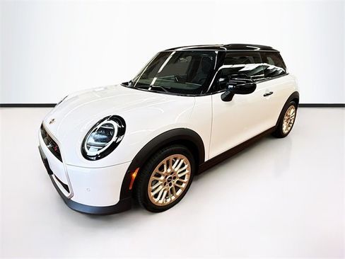 Certified 2025 MINI Cooper S image 1