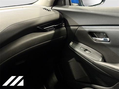 Used 2020 Nissan Sentra SV image 22