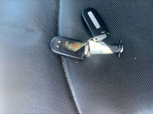 Used 2014 RAM 1500 Sport RWD image 14