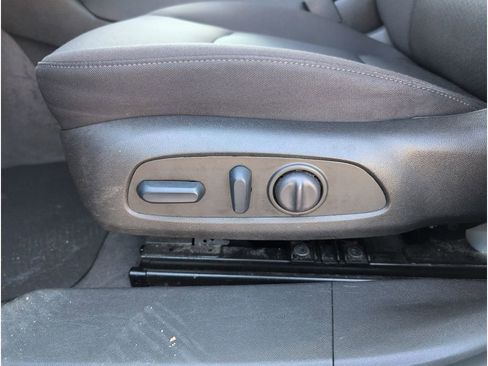 Used 2024 Chevrolet Malibu LT image 11