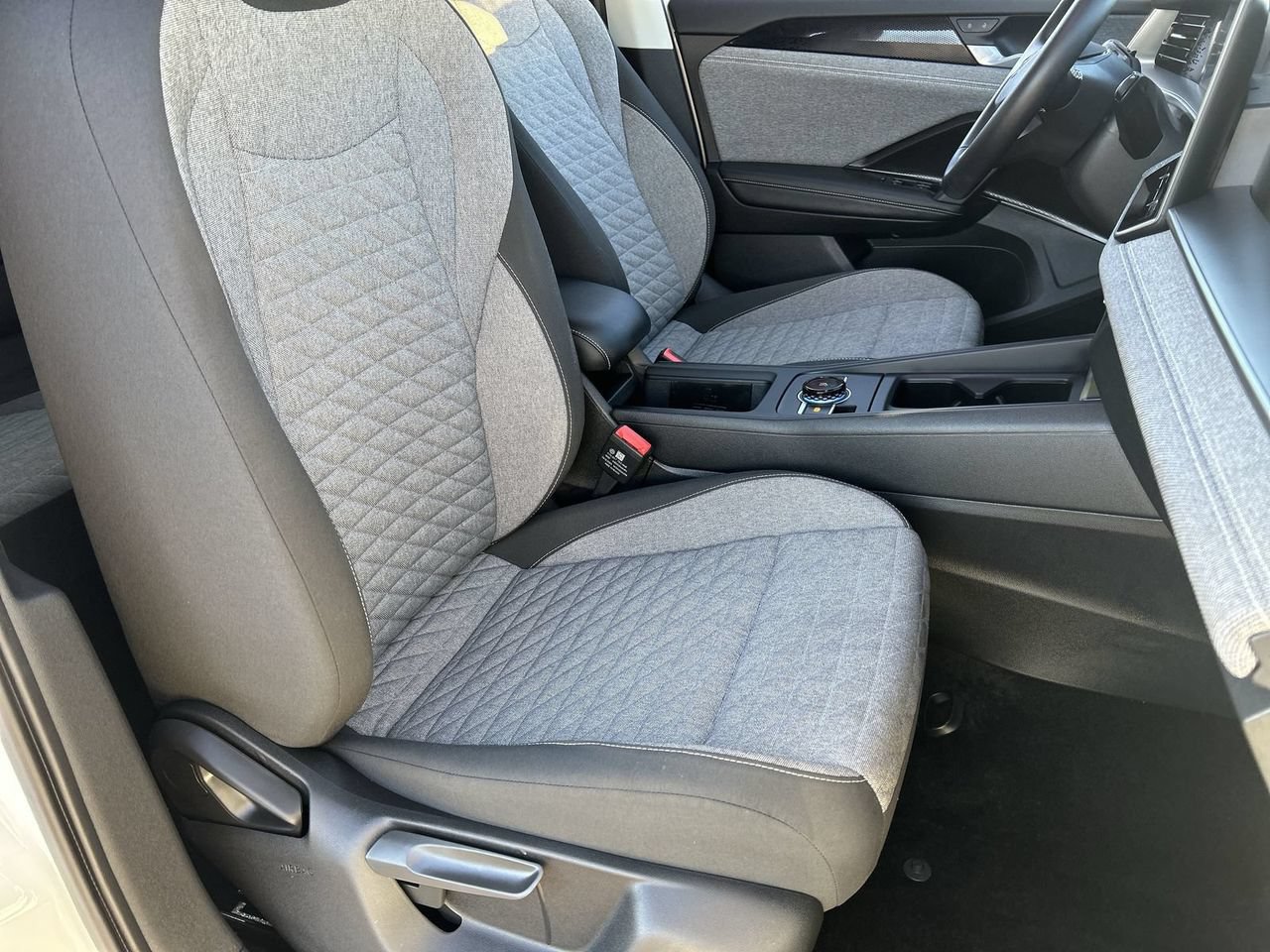 Certified 2026 Volkswagen Tiguan S FWD image 8