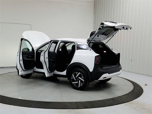 New 2026 Nissan Kicks SV w/ SV Premium Package image 13