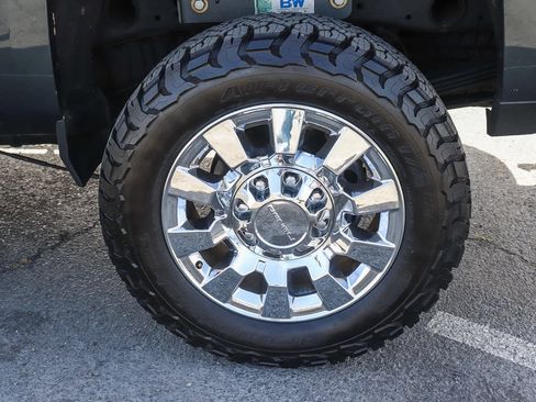 Used 2017 Chevrolet Silverado 2500 LTZ w/ Duramax Plus Package image 8