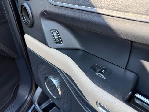 Used 2024 Ford Expedition Max XLT RWD image 29