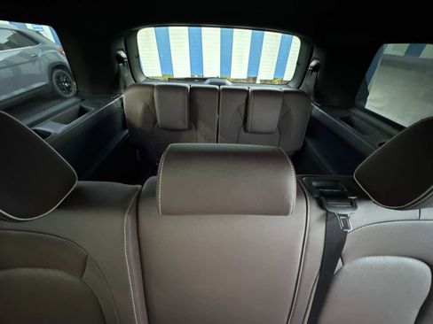 New 2025 Volkswagen ID. Buzz Pro S Plus image 15