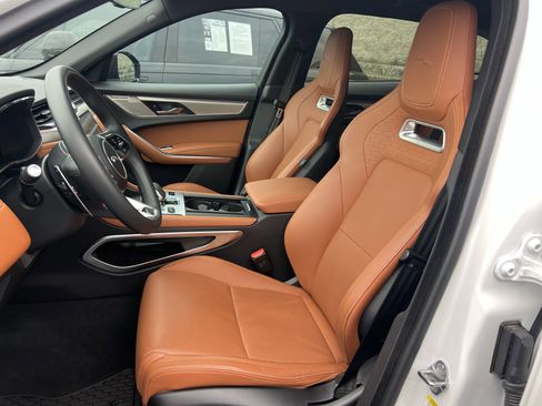 Certified 2026 Jaguar F-PACE R-Dynamic S AWD/4WD image 16