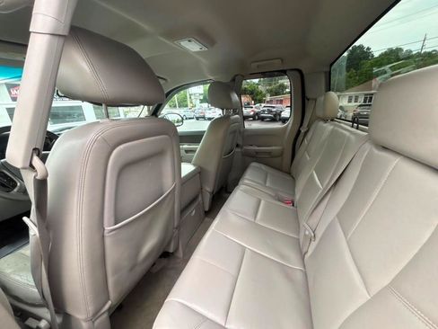Used 2011 GMC Sierra 1500 SLE w/ Power Tech Package AWD/4WD image 24