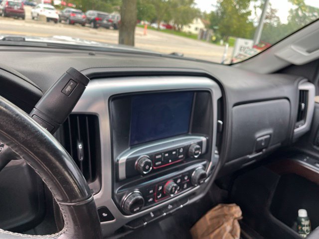 Used 2015 GMC Sierra 1500 SLE w/ SLE Value Package AWD/4WD image 11