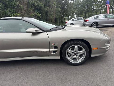 Used 2002 Pontiac Firebird Formula RWD image 8