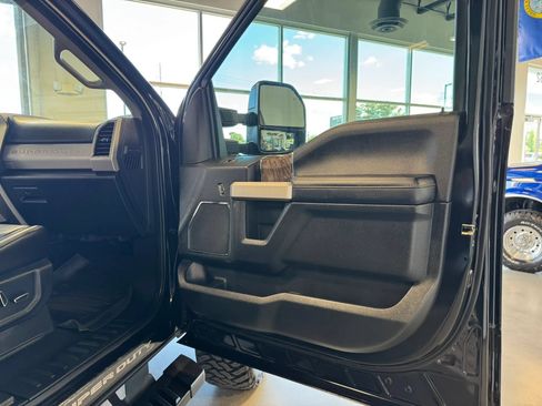 Used 2019 Ford F250 Lariat AWD/4WD image 25