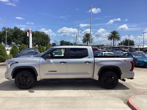 Used 2024 Toyota Tundra SR5 AWD/4WD image 4