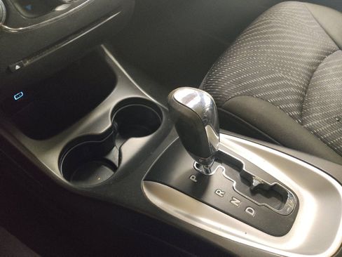 Used 2019 Dodge Journey SE FWD image 26