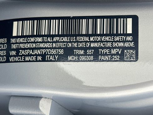 Used 2023 Alfa Romeo Stelvio Sprint RWD image 12