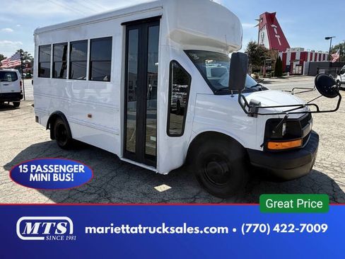 Used 2009 Chevrolet Express 3500 w/ School Bus Package RWD image 1