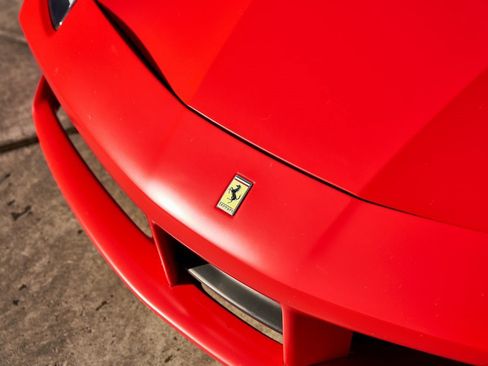 Used 2019 Ferrari 488 Spider Base image 7