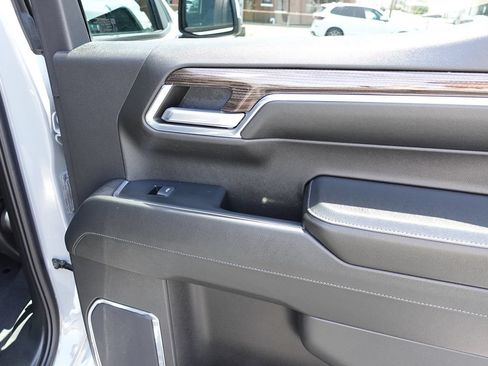 Used 2024 Chevrolet Silverado 1500 LT AWD/4WD image 27