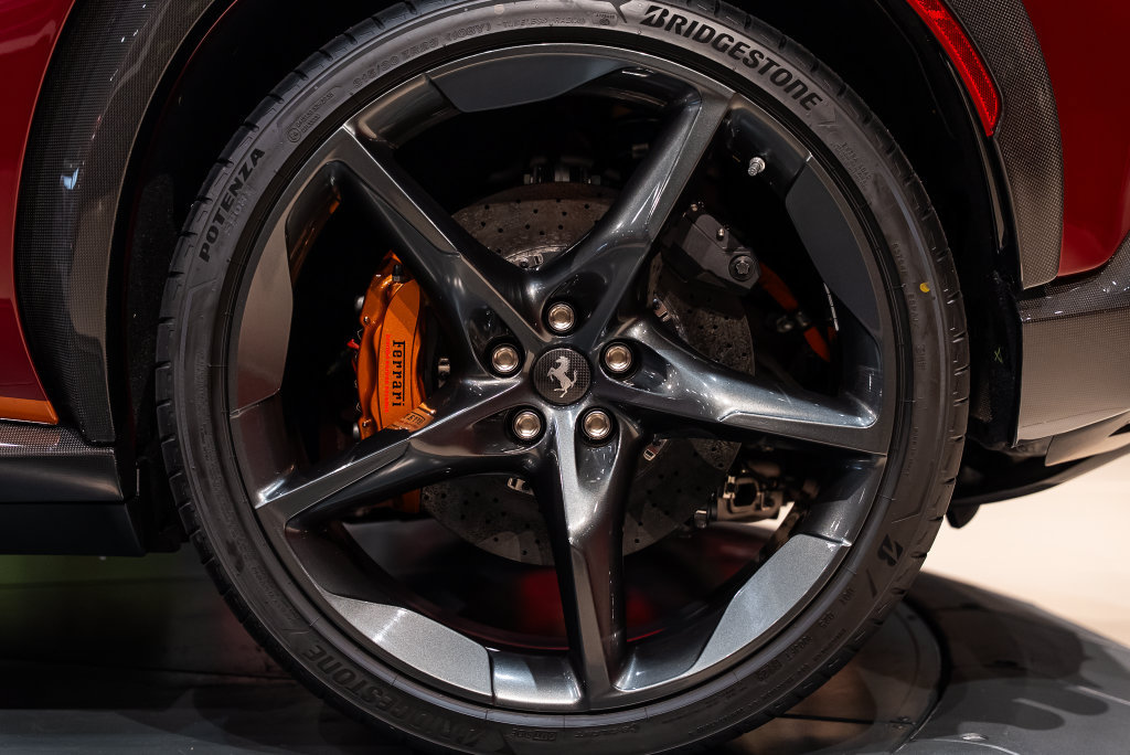 Used 2026 Ferrari Purosangue AWD/4WD image 14
