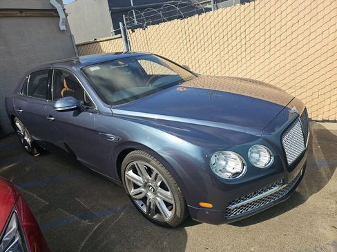 Used 2016 Bentley Flying Spur W12 image 10