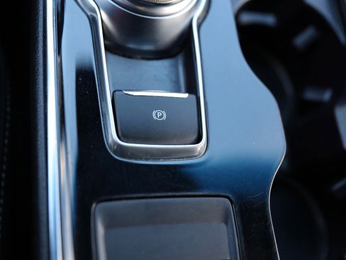 Used 2019 Ford Edge ST w/ Convenience Package image 35