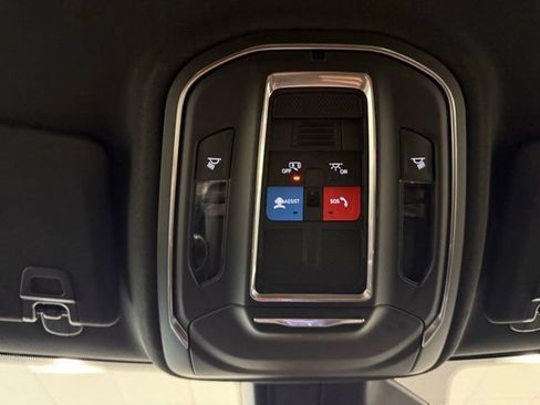 New 2026 Jeep Grand Cherokee Laredo AWD/4WD image 17