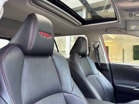 Used 2021 Toyota RAV4 TRD Off-Road image 17