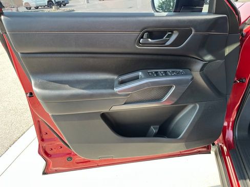Used 2024 Nissan Pathfinder Rock Creek AWD/4WD image 6