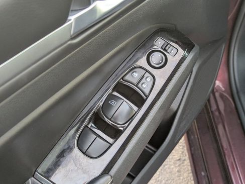 Used 2023 Nissan Altima 2.5 SV image 28