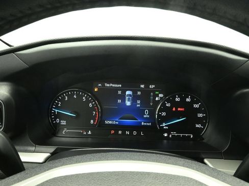 Used 2022 Ford Explorer XLT w/ Equipment Group 202A AWD/4WD image 18