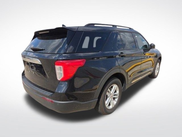 Certified 2024 Ford Explorer XLT RWD image 9