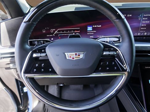 Used 2025 Cadillac Escalade Sport w/ Touring Package image 12