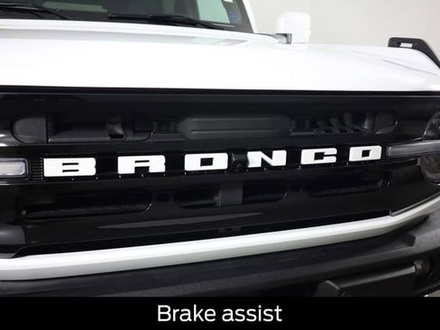 Used 2022 Ford Bronco Outer Banks w/ Sasquatch Package AWD/4WD image 24