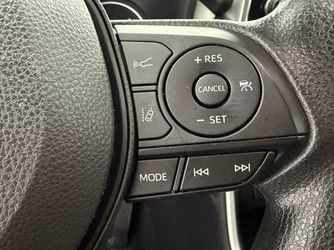 Used 2023 Toyota RAV4 XLE w/ Convenience Package FWD image 11