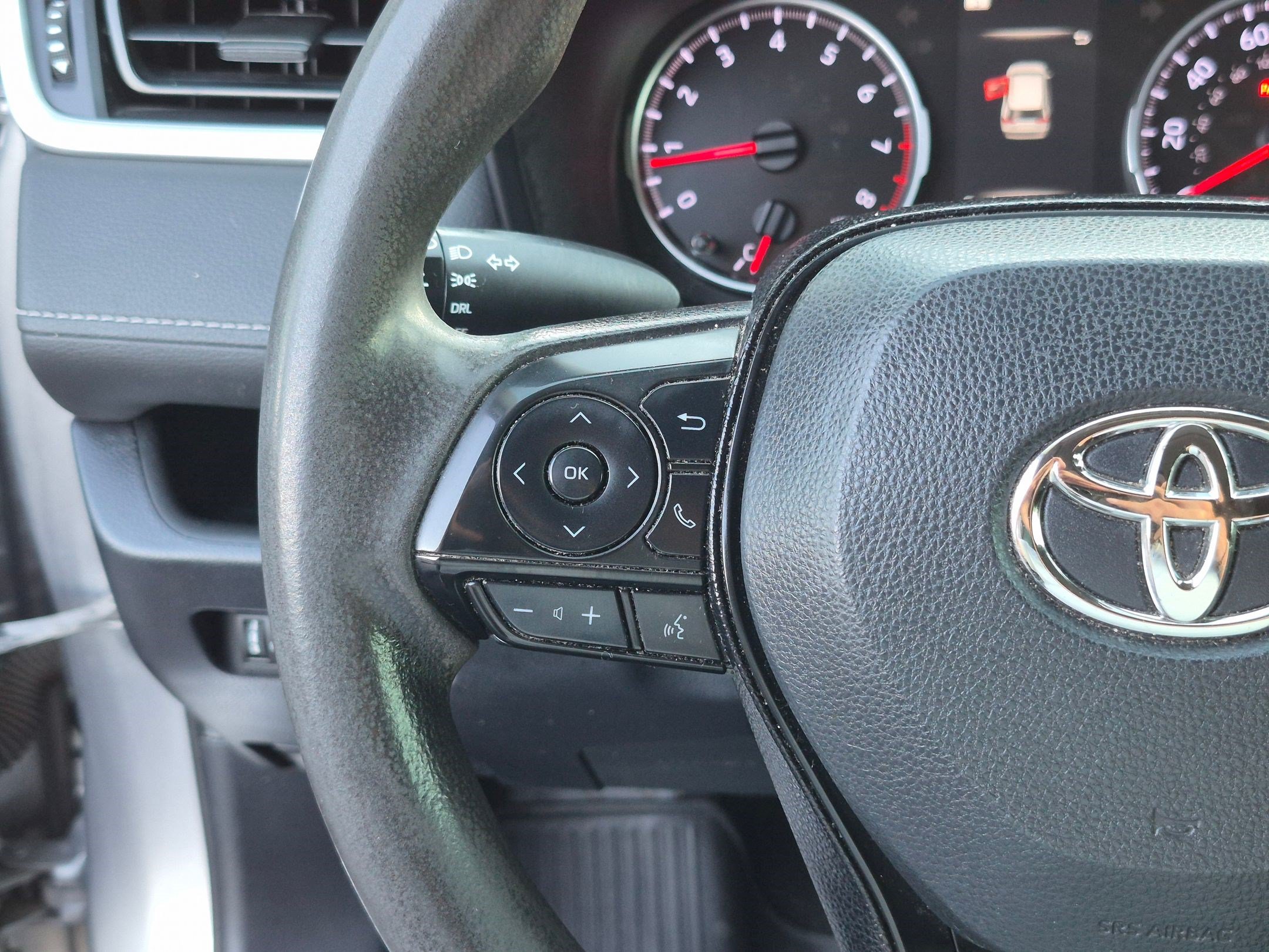 Used 2019 Toyota RAV4 LE w/ All Weather Liner Package AWD/4WD image 19