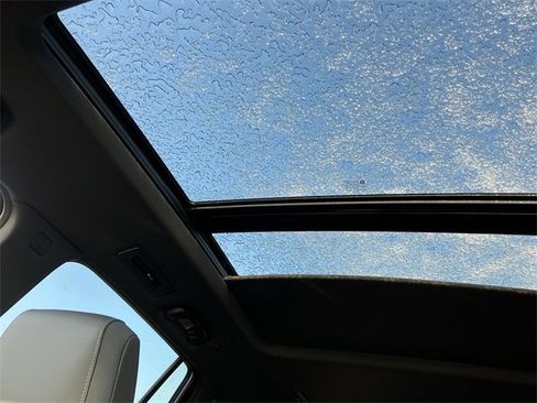 Certified 2025 Cadillac XT6 Sport w/ Technology Package image 28