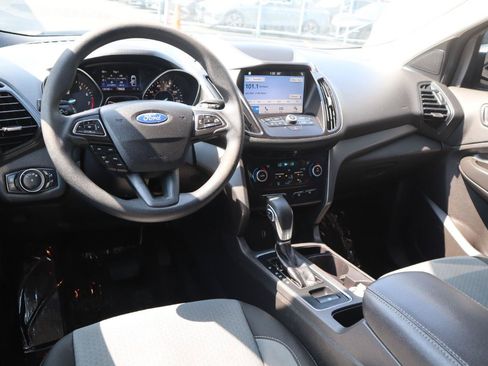 Used 2019 Ford Escape SE FWD image 17