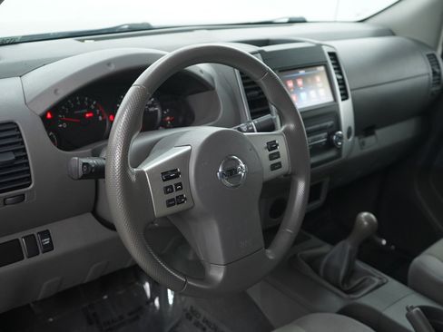 Used 2019 Nissan Frontier S image 18