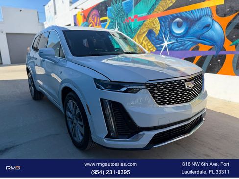 Used 2023 Cadillac XT6 Premium Luxury w/ LPO, Floor Liner Package image 3