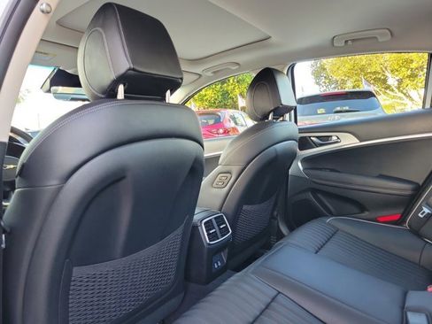 Used 2026 Genesis G70 2.5T Prestige image 11