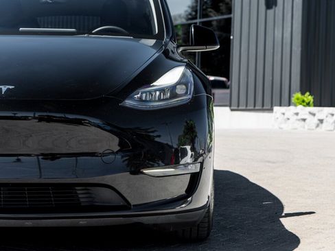 Used 2022 Tesla Model Y Performance AWD/4WD image 10