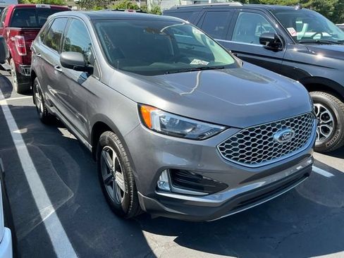 Used 2024 Ford Edge SEL w/ Convenience Package AWD/4WD image 5