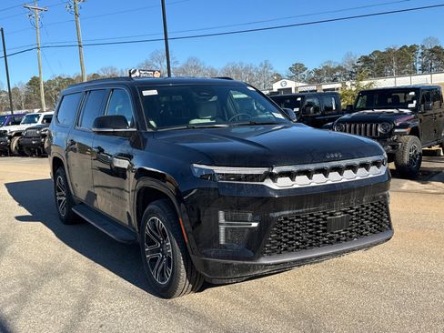 New 2026 Jeep Grand Wagoneer L image 5