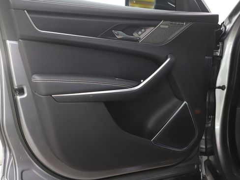 Used 2025 Jaguar F-PACE R-Dynamic S image 20