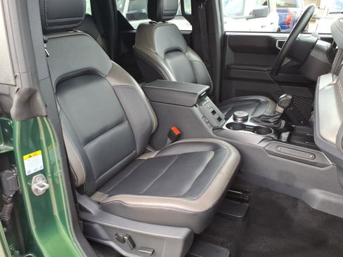 Certified 2025 Ford Bronco Outer Banks AWD/4WD image 8