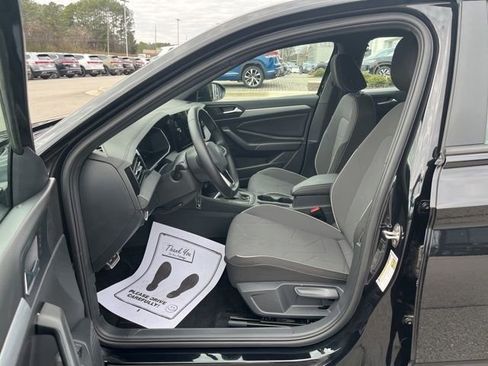 Used 2025 Volkswagen Jetta Sport image 26