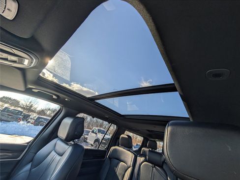 Used 2024 Jeep Wagoneer 4WD w/ Premium Group I image 29