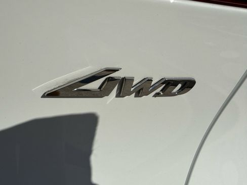 Used 2025 Genesis GV70 2.5T w/ Advanced Package image 20