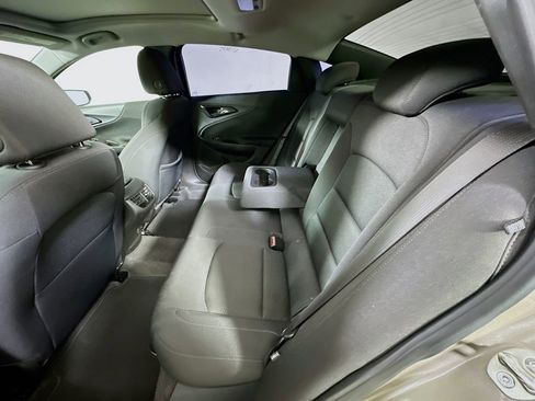 Used 2024 Chevrolet Malibu LT FWD image 14